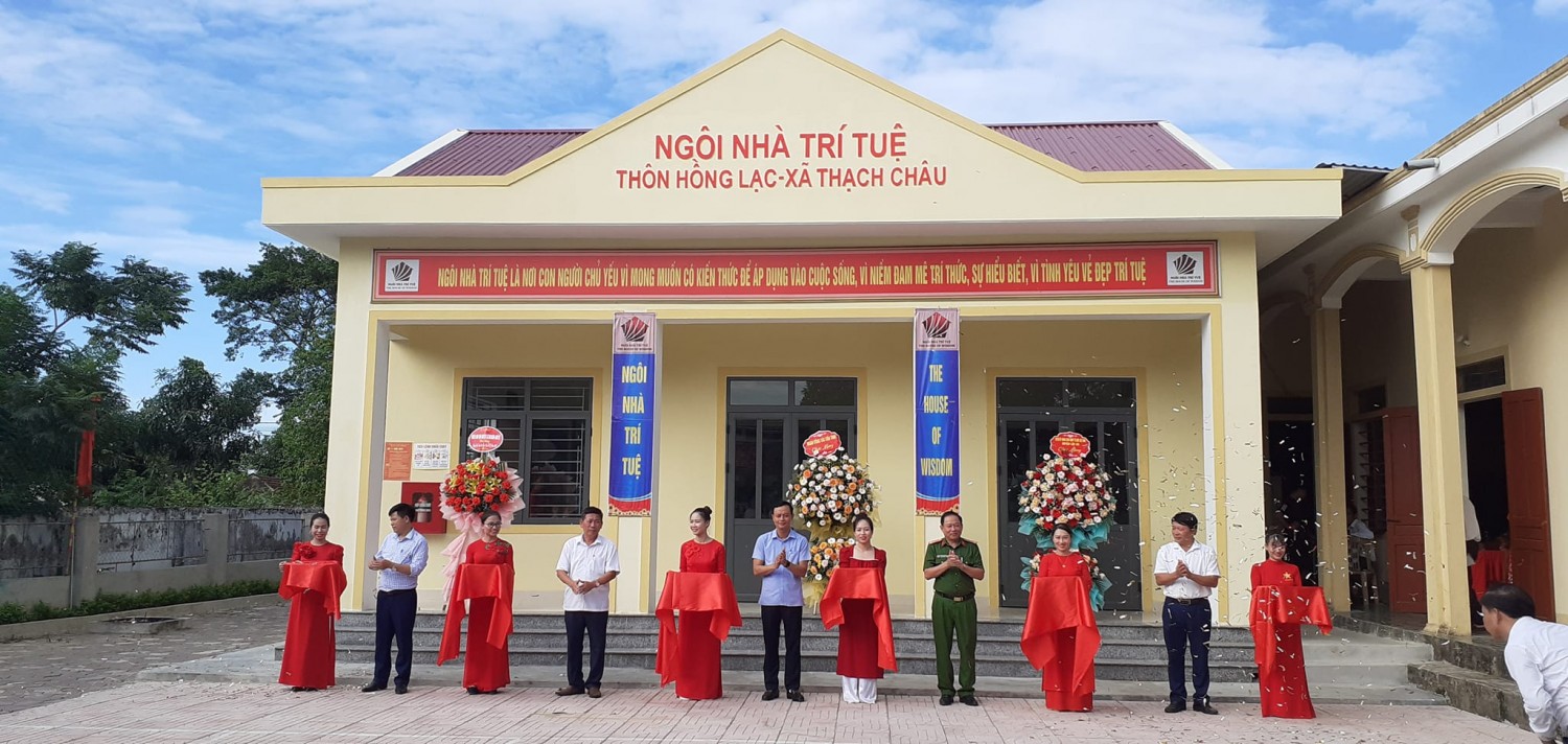 Thôn Hồng Lạc, xã Thạch Châu khánh thành và đem vào sử dụng Ngôi nhà trí tuệ.